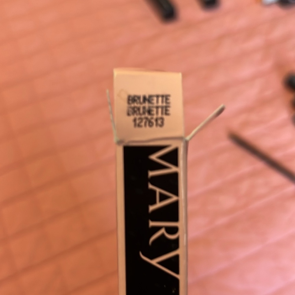 Mary Kay precision brow liner in shade brunette, brand new in box never used - Picture 3 of 3